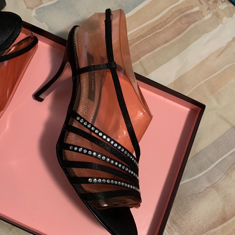 Nina Gandy Black Sandals size 8-1/2 M - Picture 5 of 9